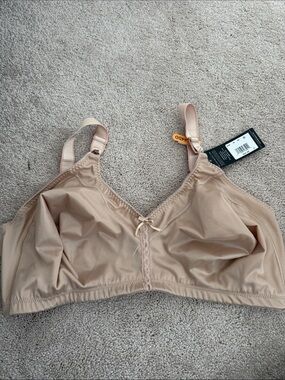 Bali NWT 44DD Nude Wireless Comfort Bra - Soft Support for Everyday Wear